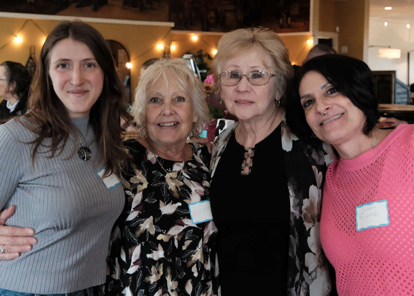 Hedy Kaminski (3rd) and her girls